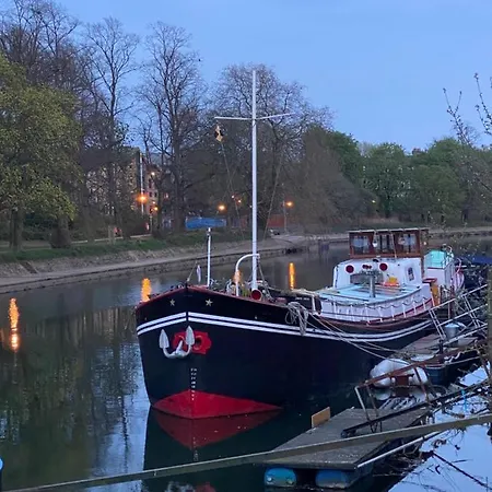 Διαμέρισμα Trinity House Centre & Free Parking *