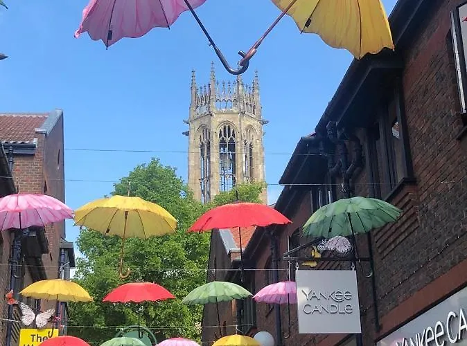 Trinity House Centre & Free Parking アパート