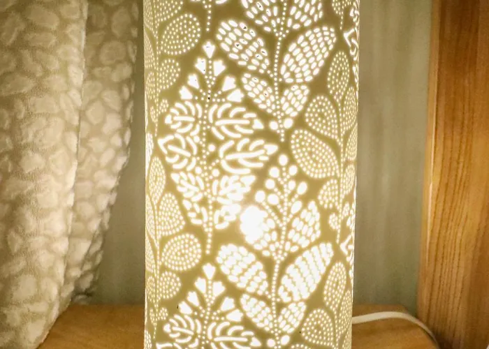 Trinity House Centre & Free Parking *