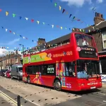 Trinity House Centre & Free Parking Apartment *